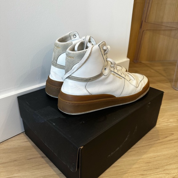 Authentic Saint Laurent SL-24 sneaker - Picture 2 of 2